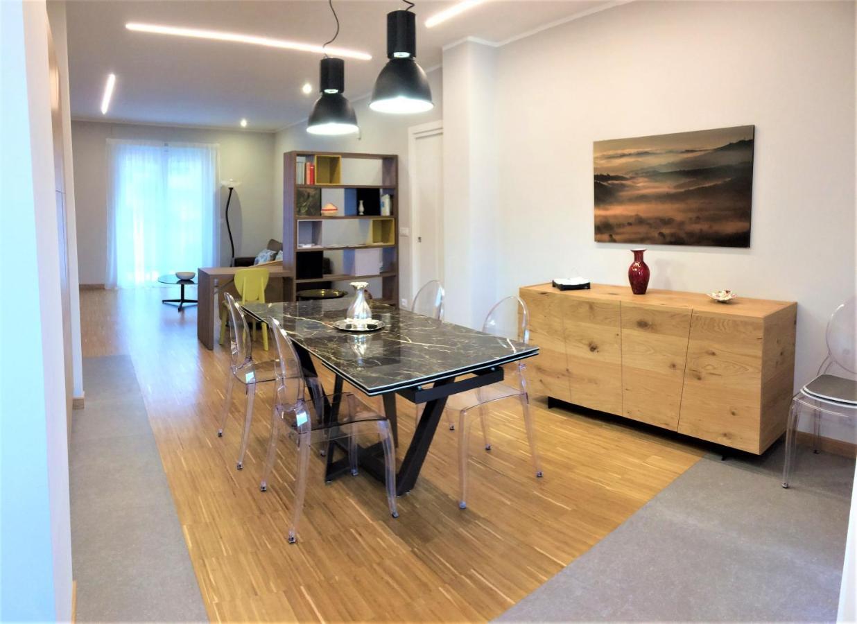 Residenza La Vedetta Apartment Алба Екстериор снимка