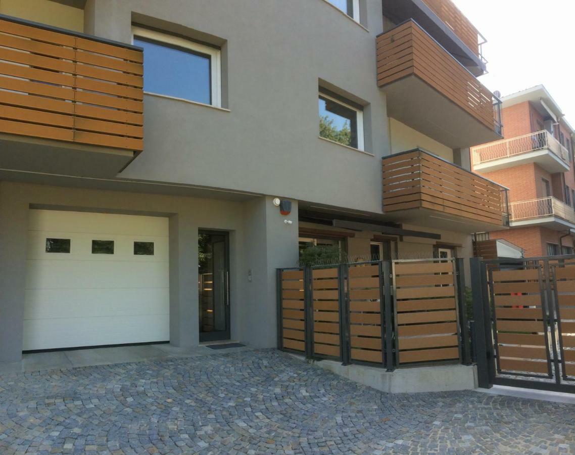 Residenza La Vedetta Apartment Алба Екстериор снимка