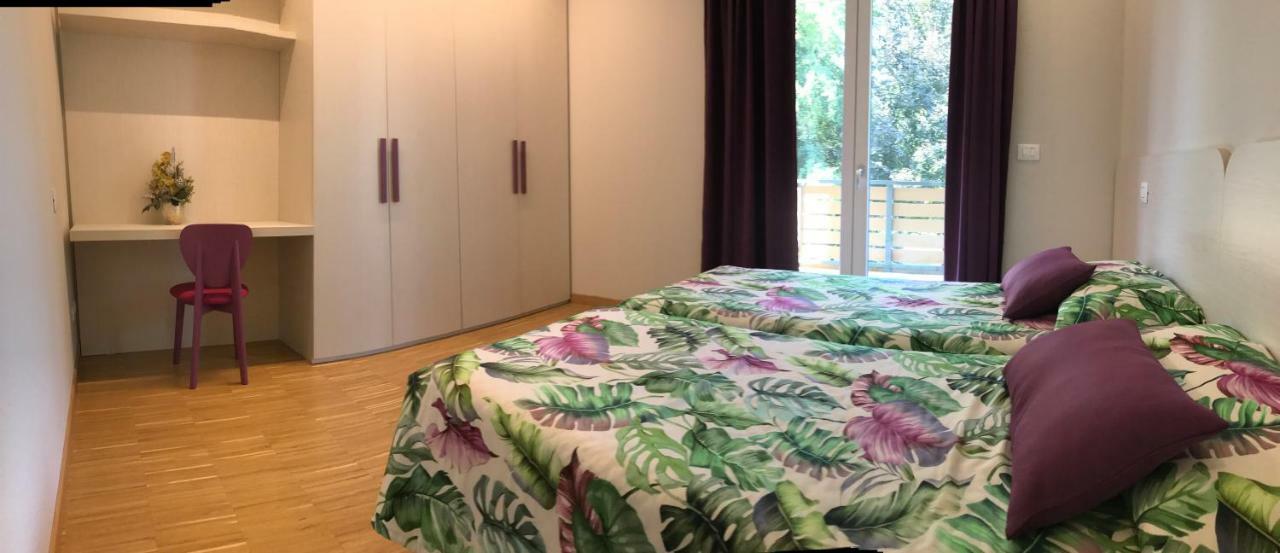 Residenza La Vedetta Apartment Алба Екстериор снимка